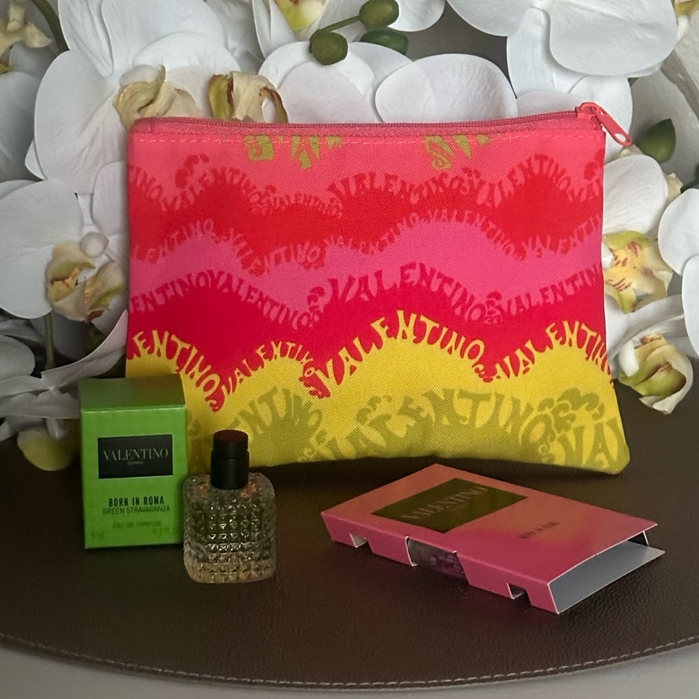 NEW 💚 Valentino Cosmetics Pouch Beauty Bundle
